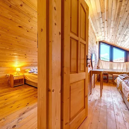 Valkanovi House * パンポロボ